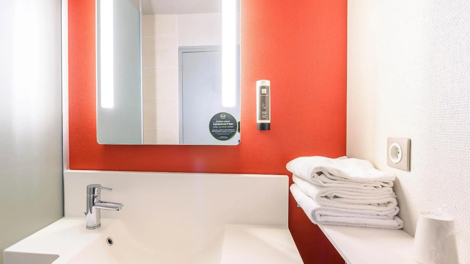 B&B Hotel Orange